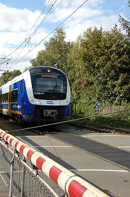 Bahnverkehr durch die Stadt